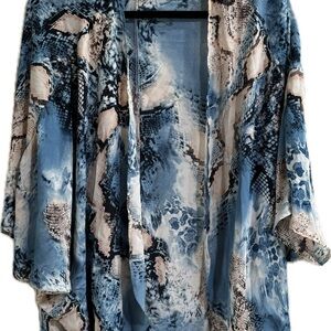 Blue Patterned Women's kimono